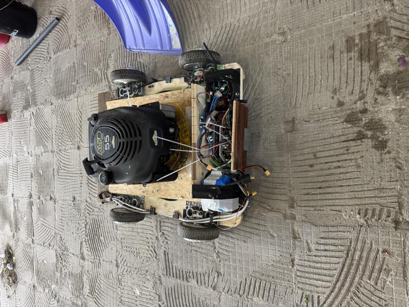 Rasenmäher aus Hoverboard-Teilen